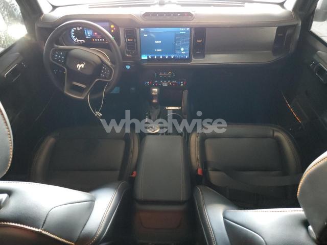 Photo 7 of 2024 FORD BRONCO BADLANDS N/A (VIN 1FMEE9BP0RLB28381)