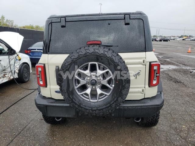 Photo 2 of 2025 FORD BRONCO BADLANDS N/A (VIN 1FMEE9BP4SLA56431)