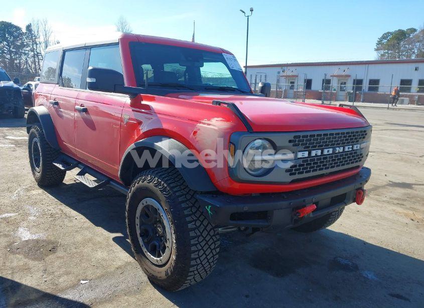 2024 Ford Bronco BADLANDS (VIN 1FMEE9BP7RLA30013) main photo