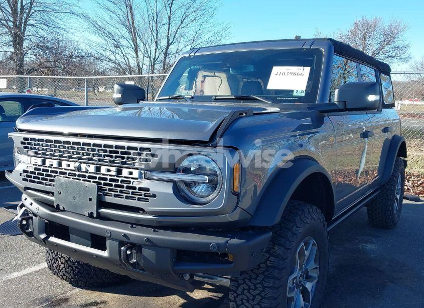 Photo 2 of 2024 Ford Bronco BADLANDS (VIN 1FMEE9BP7RLA45627)