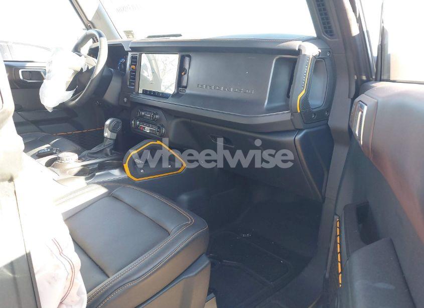 Photo 5 of 2024 Ford Bronco BADLANDS (VIN 1FMEE9BP7RLA45627)