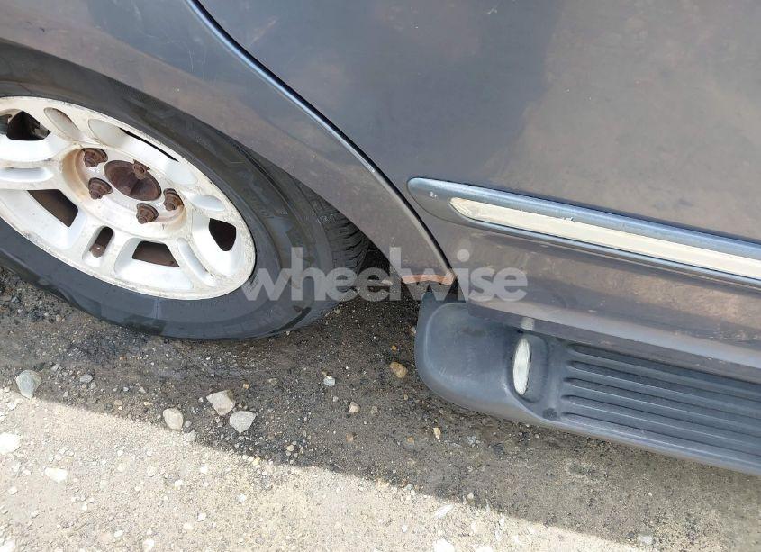 Photo 12 of 2002 Ford Expedition XLT (VIN 1FMEU15L42LA11664)