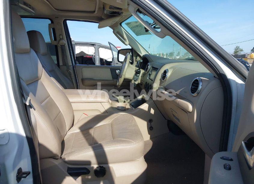 Photo 5 of 2003 Ford Expedition XLT (VIN 1FMEU15W23LC58340)