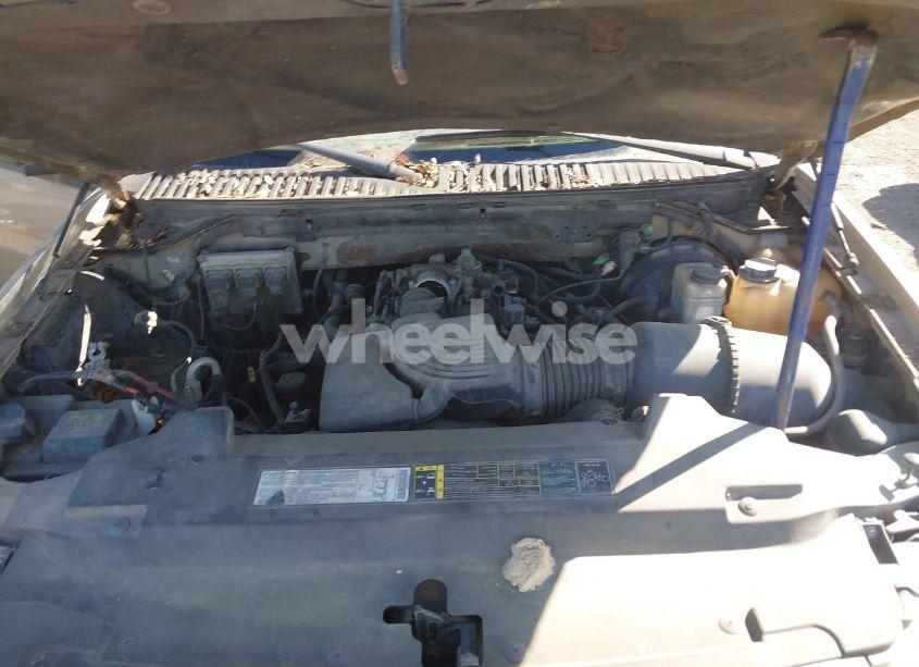 Photo 10 of 2003 Ford Expedition XLT (VIN 1FMEU15W73LB19031)