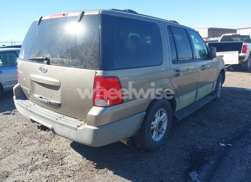 Photo 4 of 2003 Ford Expedition XLT (VIN 1FMEU15W73LB19031)