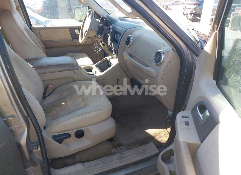 Photo 5 of 2003 Ford Expedition XLT (VIN 1FMEU15W73LB19031)