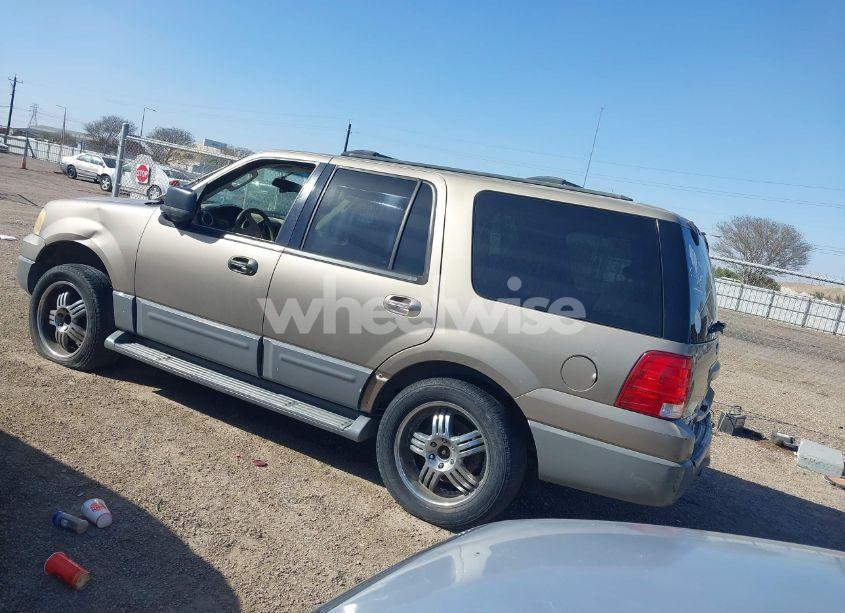 Photo 3 of 2003 Ford Expedition XLT (VIN 1FMEU15WX3LA88096)