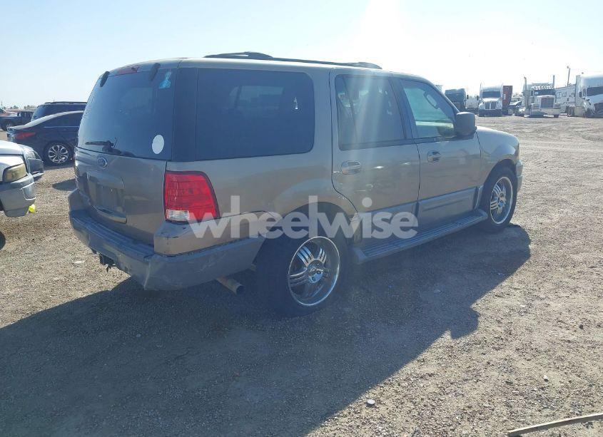 Photo 4 of 2003 Ford Expedition XLT (VIN 1FMEU15WX3LA88096)