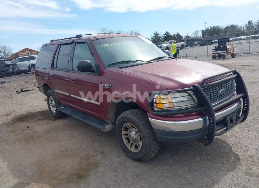 2001 Ford Expedition XLT (VIN 1FMEU16W61LB26497) main photo