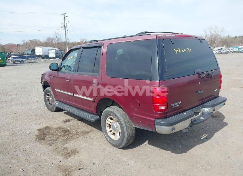 Photo 3 of 2001 Ford Expedition XLT (VIN 1FMEU16W61LB26497)