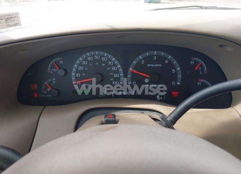 Photo 7 of 2001 Ford Expedition XLT (VIN 1FMEU16W61LB26497)