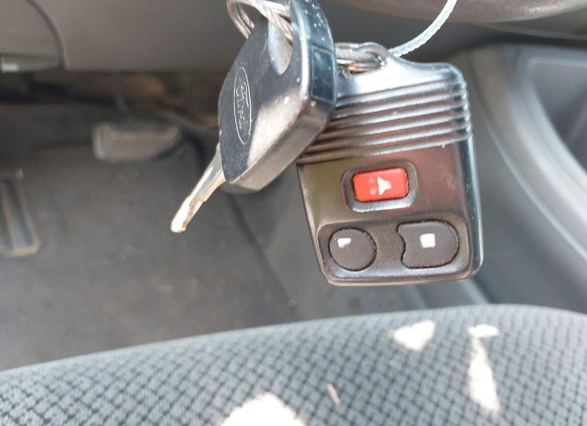 Photo 11 of 2001 Ford Expedition XLT (VIN 1FMEU16W81LB72476)