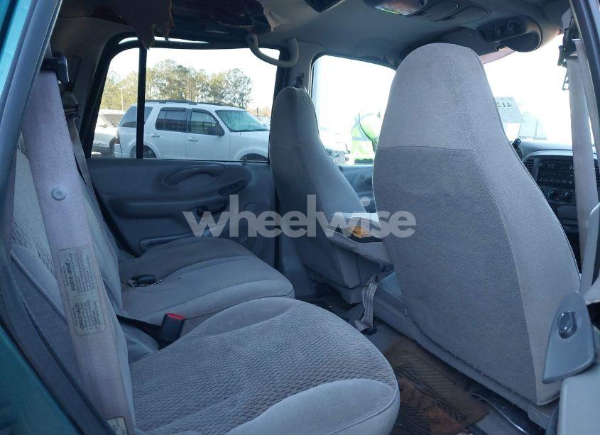 Photo 8 of 1997 Ford Expedition EDDIE BAUER/XLT (VIN 1FMEU1766VLC12820)