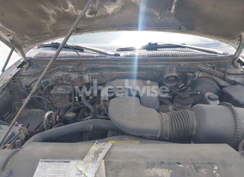 Photo 10 of 2000 Ford Expedition EDDIE BAUER (VIN 1FMEU17L3YLB95565)