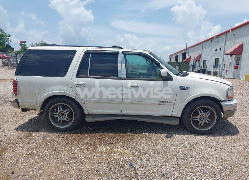 Photo 13 of 2000 Ford Expedition EDDIE BAUER (VIN 1FMEU17L3YLB95565)