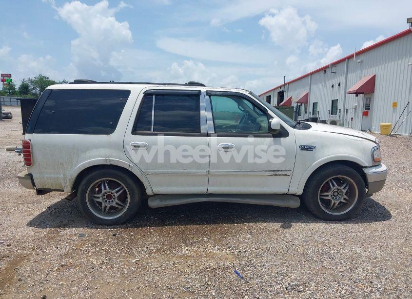 Photo 15 of 2000 Ford Expedition EDDIE BAUER (VIN 1FMEU17L3YLB95565)