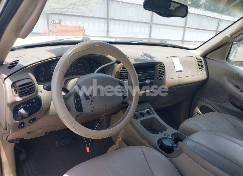 Photo 17 of 2000 Ford Expedition EDDIE BAUER (VIN 1FMEU17L3YLB95565)