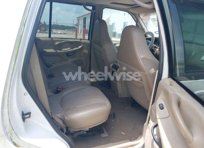 Photo 8 of 2000 Ford Expedition EDDIE BAUER (VIN 1FMEU17L3YLB95565)