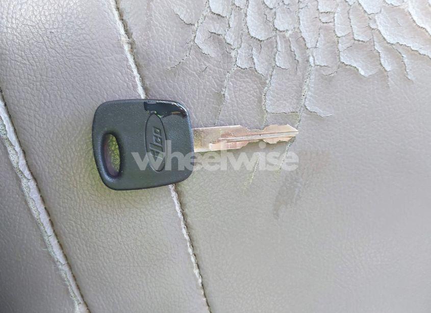 Photo 11 of 2002 Ford Expedition EDDIE BAUER (VIN 1FMEU17L42LA29739)