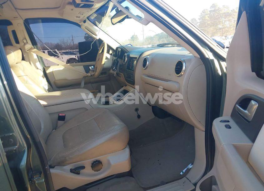 Photo 5 of 2003 Ford Expedition EDDIE BAUER (VIN 1FMEU17L53LA06620)