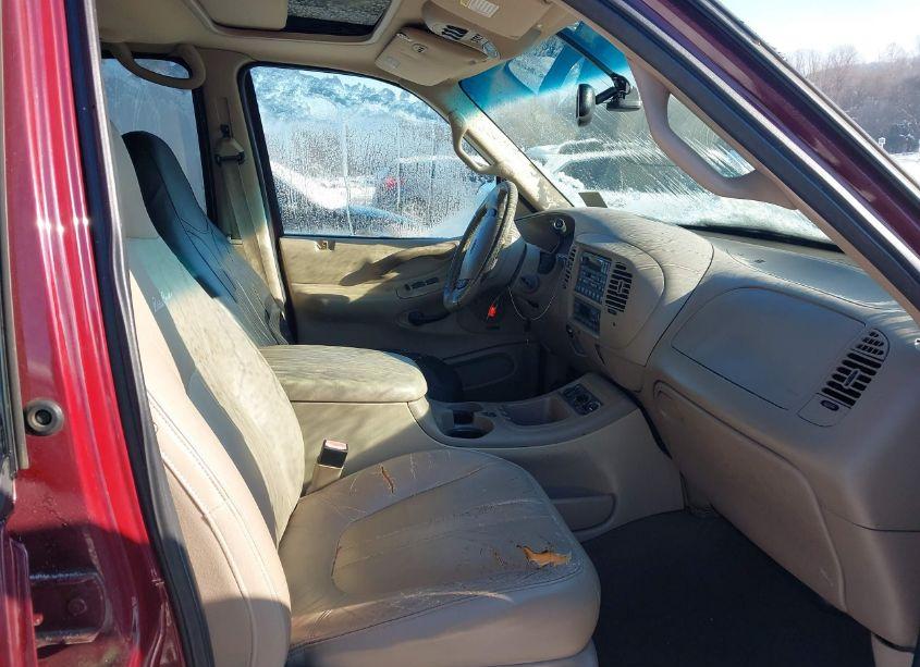 Photo 5 of 2001 Ford Expedition EDDIE BAUER (VIN 1FMEU17L61LA04467)