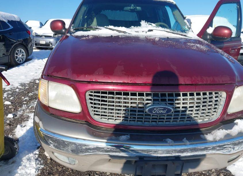 Photo 6 of 2001 Ford Expedition EDDIE BAUER (VIN 1FMEU17L61LA04467)