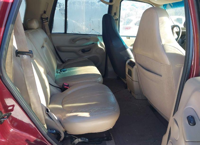 Photo 8 of 2001 Ford Expedition EDDIE BAUER (VIN 1FMEU17L61LA04467)