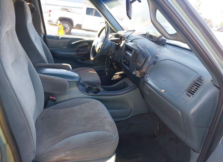 Photo 5 of 1997 Ford Expedition EDDIE BAUER/XLT (VIN 1FMEU17L7VLA25107)