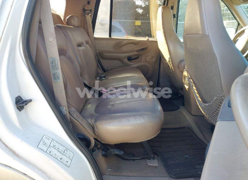 Photo 8 of 1997 Ford Expedition EDDIE BAUER/XLT (VIN 1FMEU17L9VLB19067)