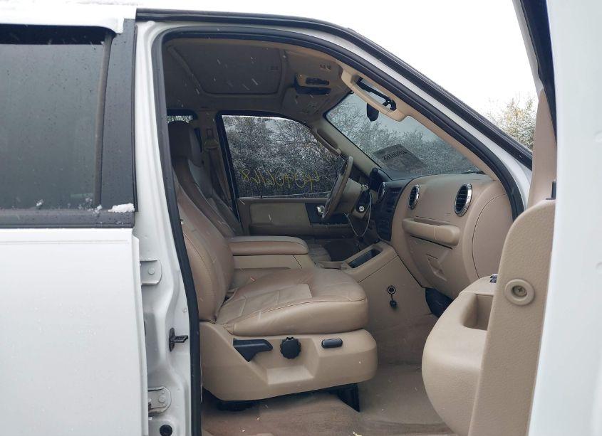 Photo 5 of 2004 Ford Expedition EDDIE BAUER (VIN 1FMEU17W44LA89405)