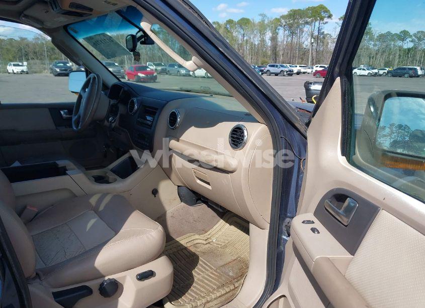 Photo 5 of 2003 Ford Expedition EDDIE BAUER (VIN 1FMEU17W73LC12015)
