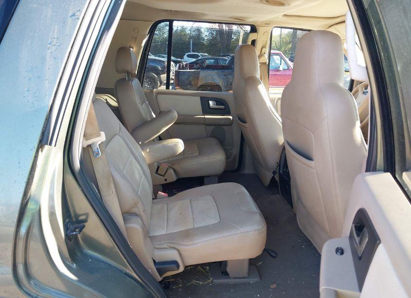 Photo 8 of 2004 Ford Expedition EDDIE BAUER (VIN 1FMEU17W74LA15055)