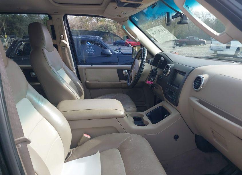 Photo 5 of 2004 Ford Expedition EDDIE BAUER (VIN 1FMEU17W74LA85803)