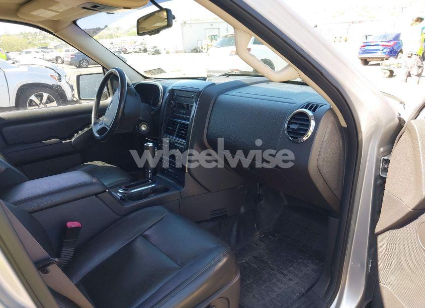 Photo 5 of 2010 Ford Explorer SPORT TRAC LIMITED (VIN 1FMEU2D86AUA04257)