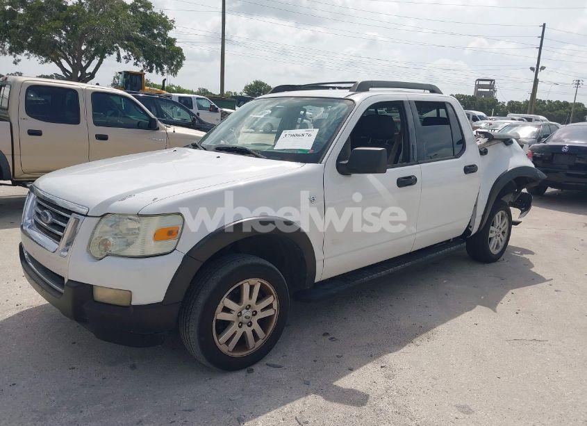 Photo 2 of 2007 Ford Explorer SPORT TRAC XLT (VIN 1FMEU31867UA31798)