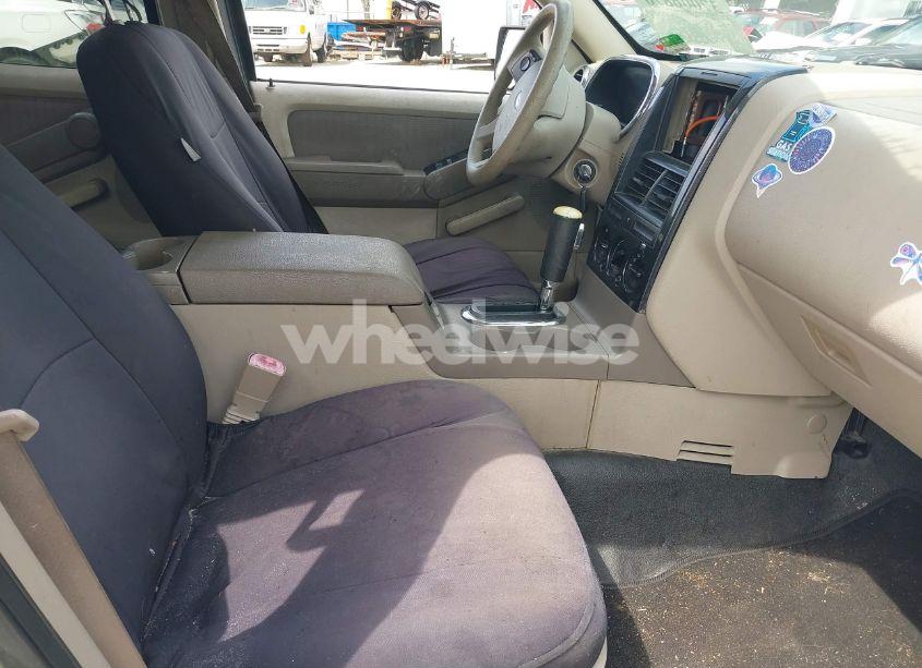 Photo 5 of 2007 Ford Explorer SPORT TRAC XLT (VIN 1FMEU31867UA31798)
