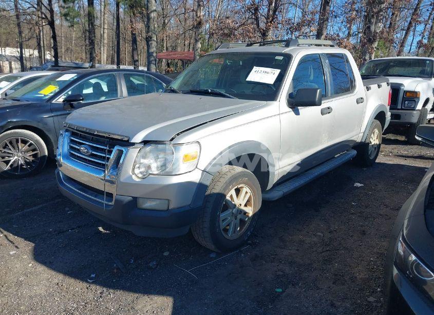 Photo 2 of 2008 Ford Explorer SPORT TRAC XLT (VIN 1FMEU31E18UA05536)