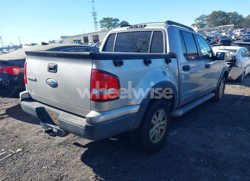 Photo 4 of 2008 Ford Explorer SPORT TRAC XLT (VIN 1FMEU31E18UA05536)
