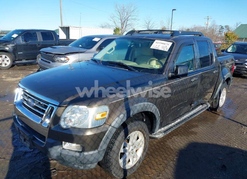 Photo 2 of 2008 Ford Explorer SPORT TRAC XLT (VIN 1FMEU31E38UA34570)