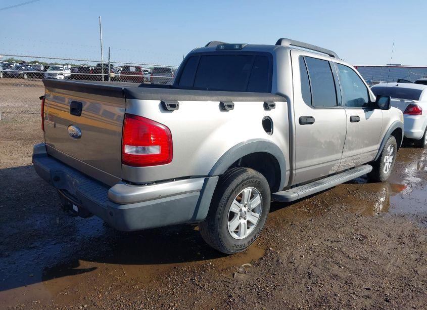 Photo 4 of 2008 Ford Explorer SPORT TRAC XLT (VIN 1FMEU31E38UB26200)