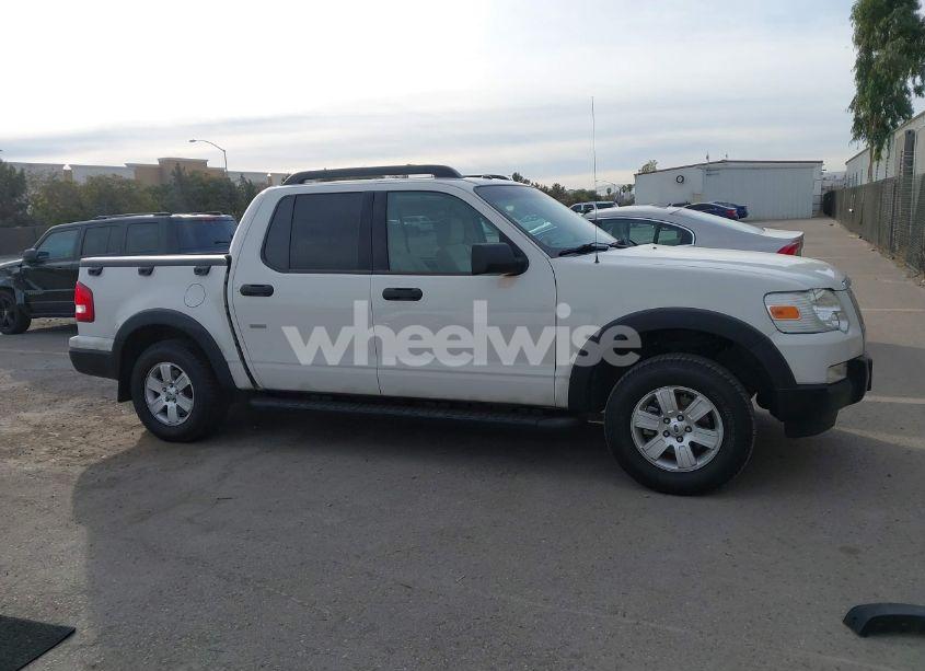 Photo 14 of 2008 Ford Explorer SPORT TRAC XLT (VIN 1FMEU31E68UA17794)
