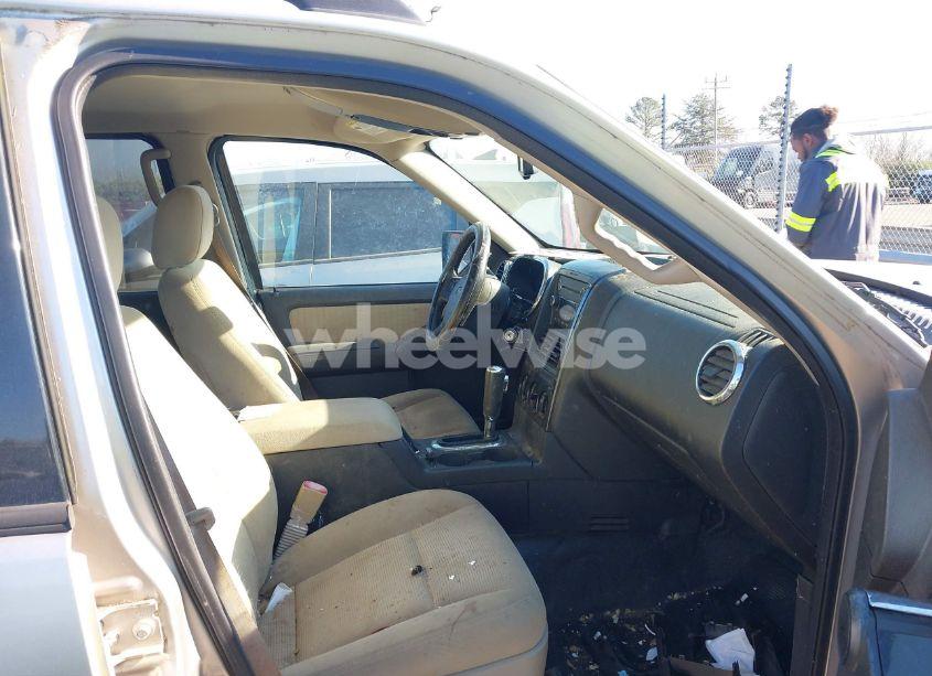 Photo 5 of 2008 Ford Explorer SPORT TRAC XLT (VIN 1FMEU31E78UB34171)