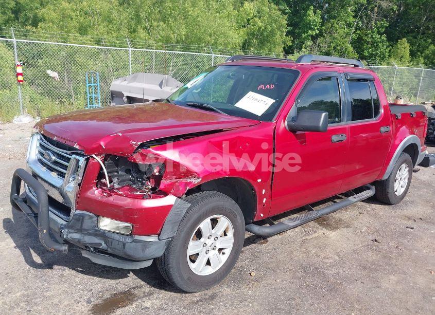 Photo 2 of 2008 Ford Explorer SPORT TRAC XLT (VIN 1FMEU31EX8UA45064)