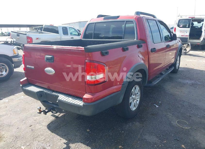 Photo 4 of 2008 Ford Explorer SPORT TRAC XLT (VIN 1FMEU31EX8UA45064)