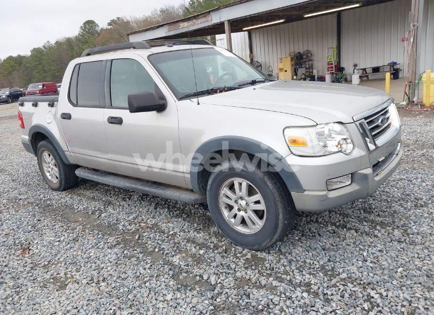 2008 Ford Explorer SPORT TRAC XLT (VIN 1FMEU31EX8UB31314) main photo