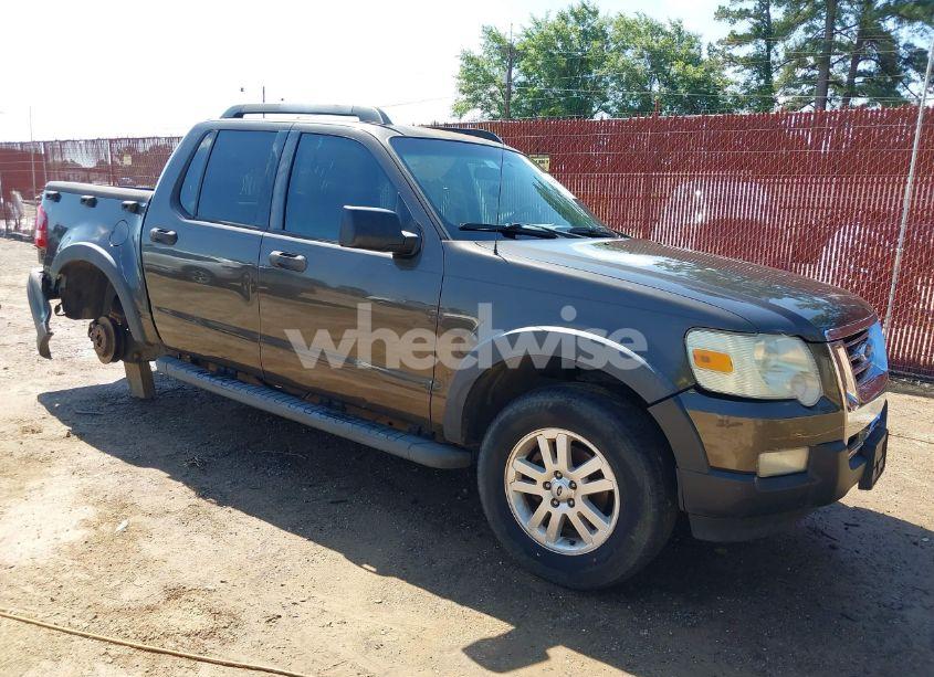 2008 Ford Explorer SPORT TRAC XLT (VIN 1FMEU31EX8UB31443) main photo
