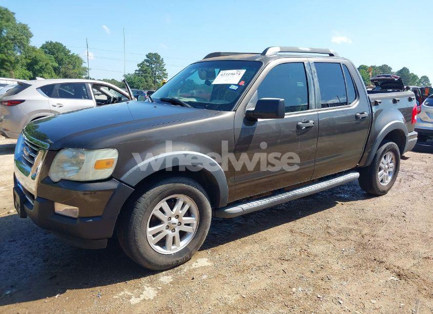 Photo 2 of 2008 Ford Explorer SPORT TRAC XLT (VIN 1FMEU31EX8UB31443)