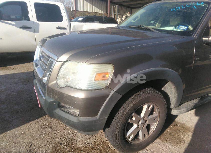 Photo 2 of 2007 Ford Explorer SPORT TRAC XLT (VIN 1FMEU31K07UA29959)