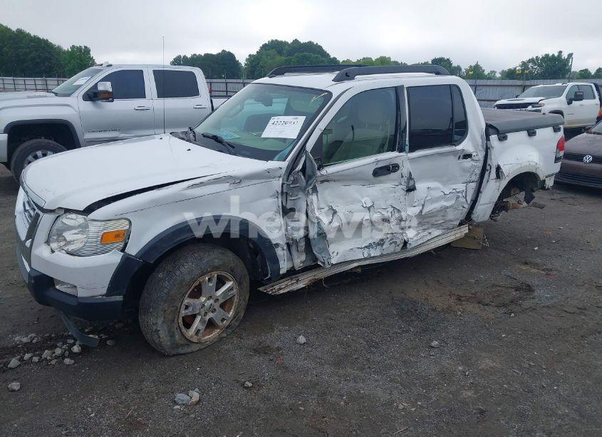 Photo 2 of 2007 Ford Explorer SPORT TRAC XLT (VIN 1FMEU31K17UA30215)