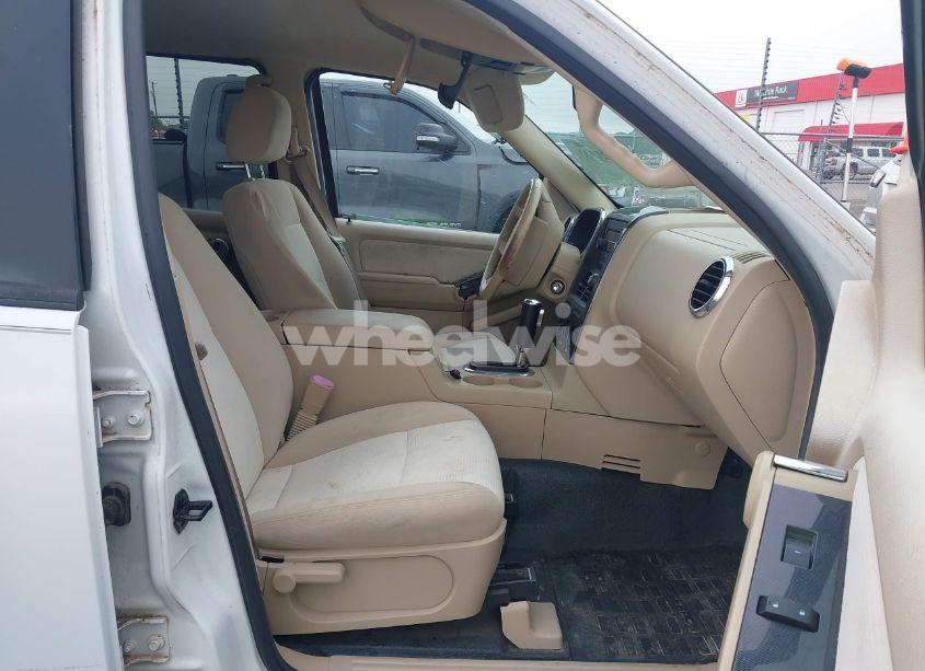 Photo 5 of 2007 Ford Explorer SPORT TRAC XLT (VIN 1FMEU31K17UA30215)